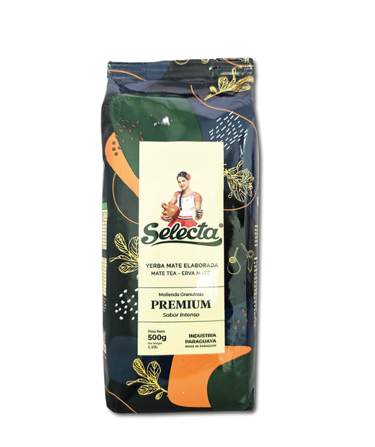 Paquete de Yerba Mate Selecta Premium 500g con logo tradicional paraguayo sobre fondo blanco.