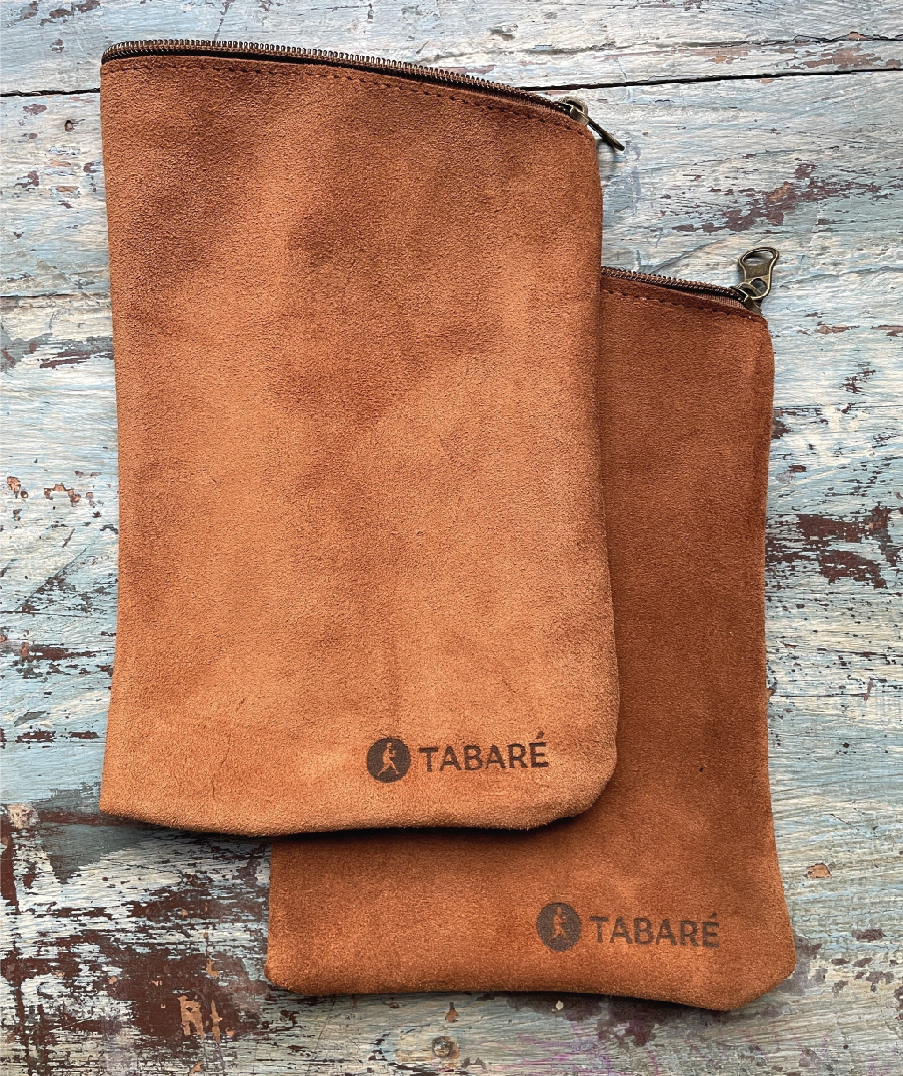 Yerbero de cuero marrón tipo sobre capacidad 250g para yerba mate artesanal