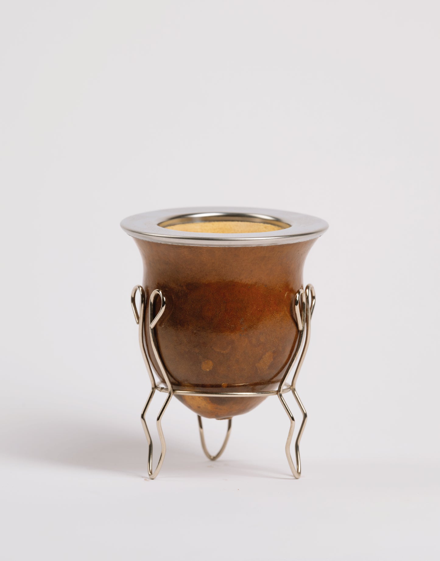 Mate de calabaza natural con virola de acero inoxidable y recubrimiento vegano negro - Jardín del Mate