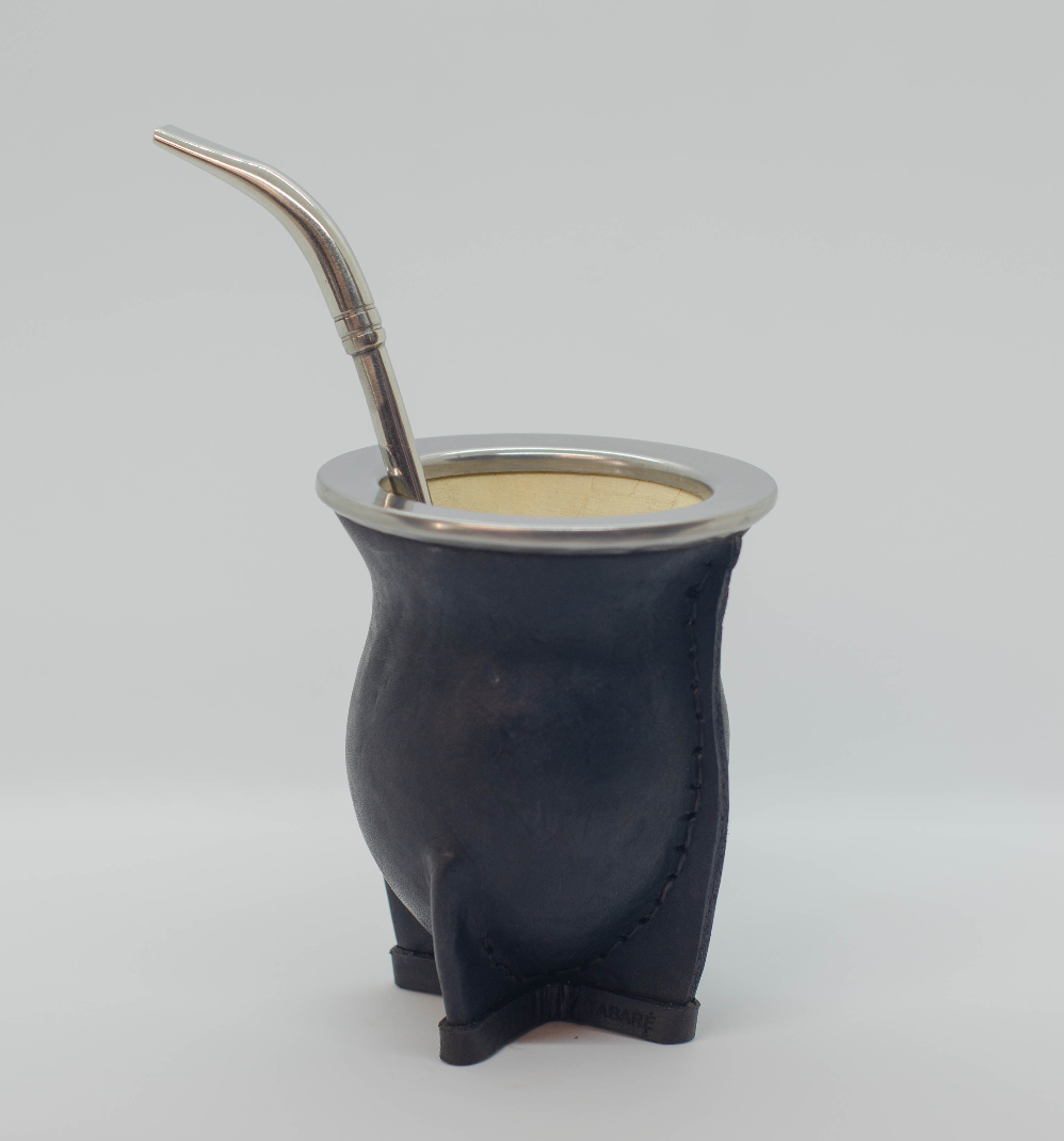Mate Artesanal Camionero – Cuero  Negro natural y Virola de Acero Inox